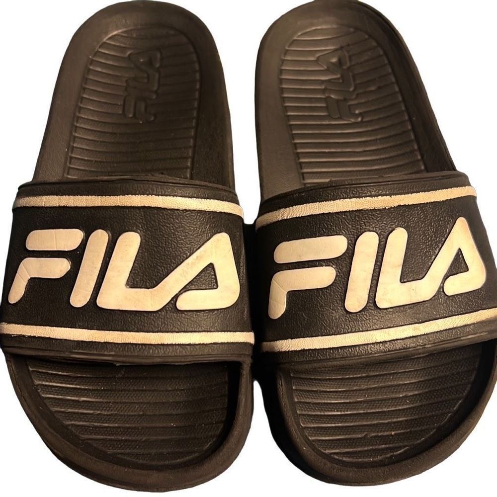 Fila Black & White Slides Sandals Children size 11
